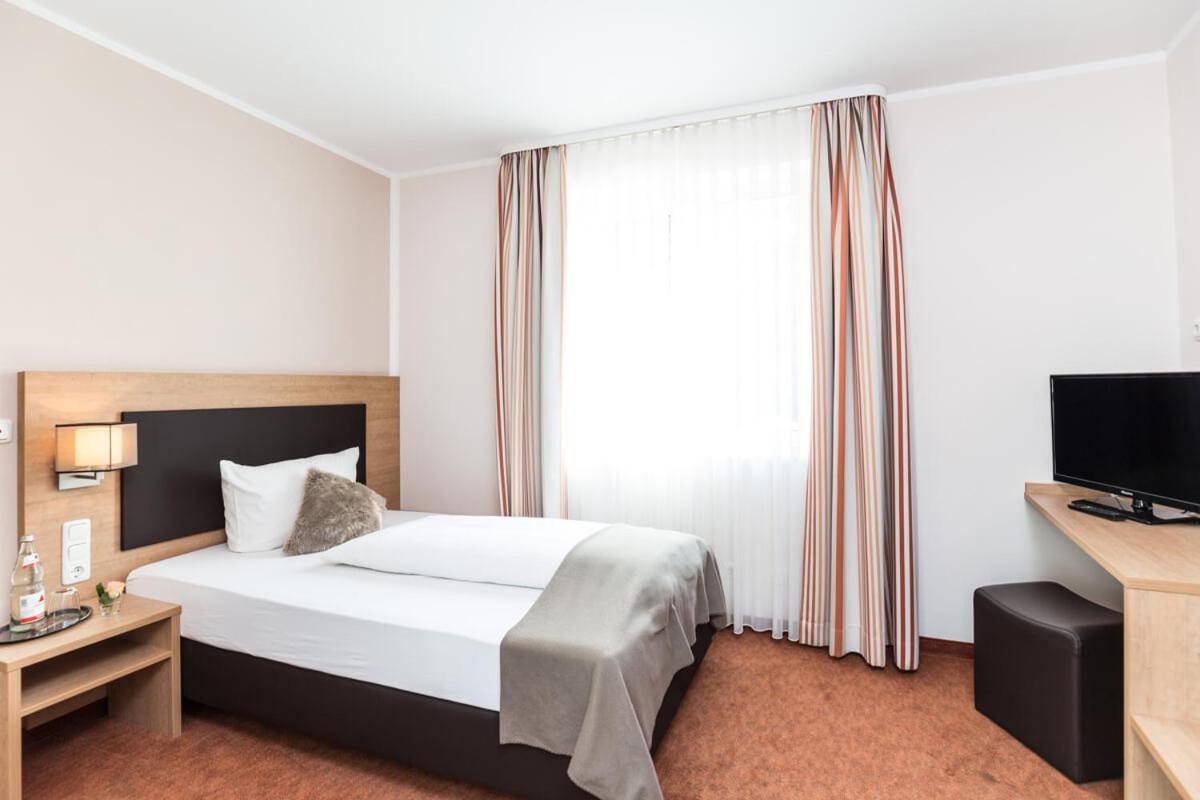 Hotel Sarah Heinsberg  Eksteriør billede